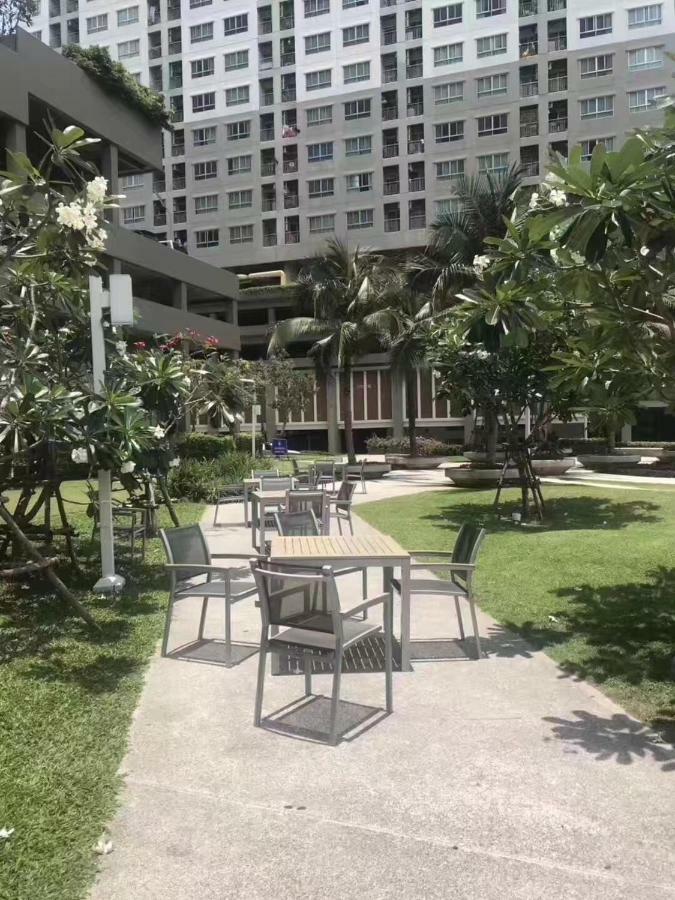 The Base Condo Pattaya Zewnętrze zdjęcie